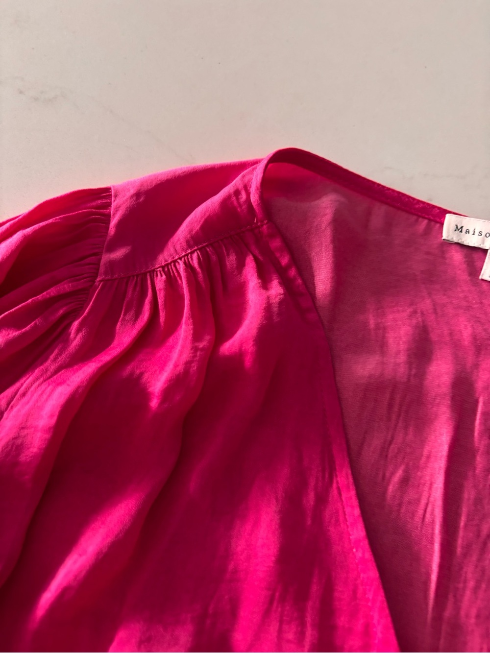 Women's V-Neck Puff Sleeve Blouse in Fuchsia - Picture 5 of 7